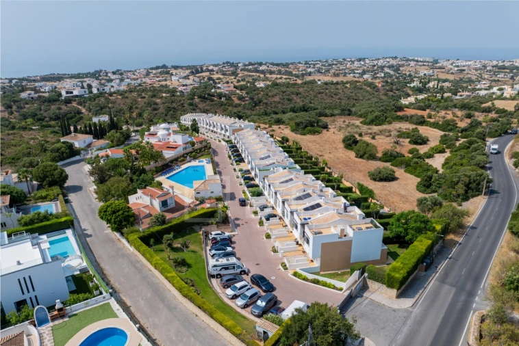Moradia T3 para Venda em Albufeira e Olhos de Água Foto 31