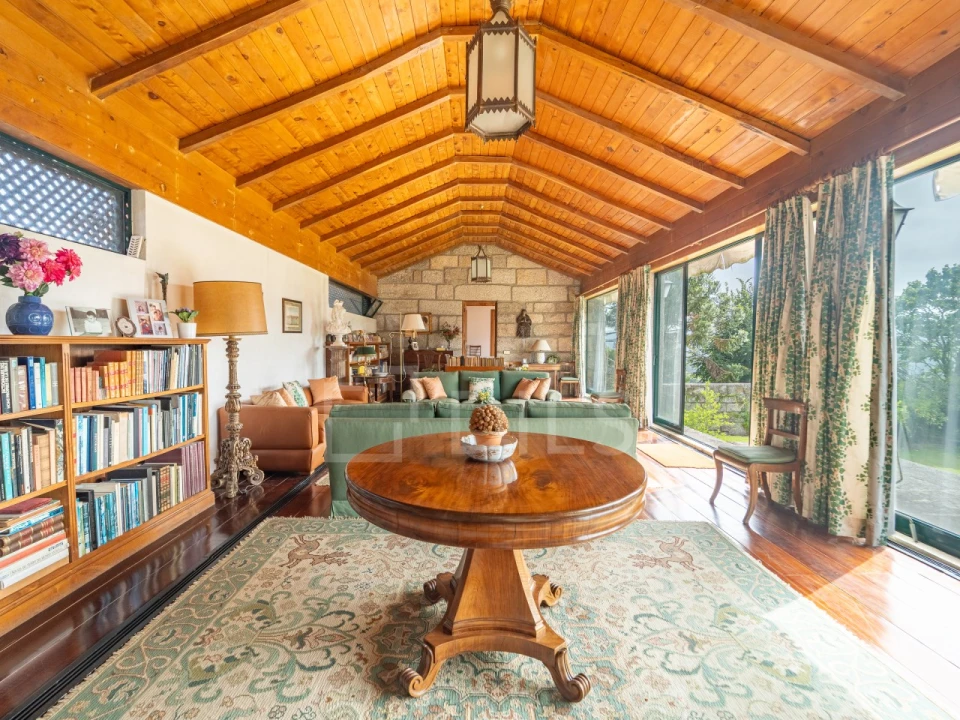 Quinta T6 para Venda em Livração Foto 8