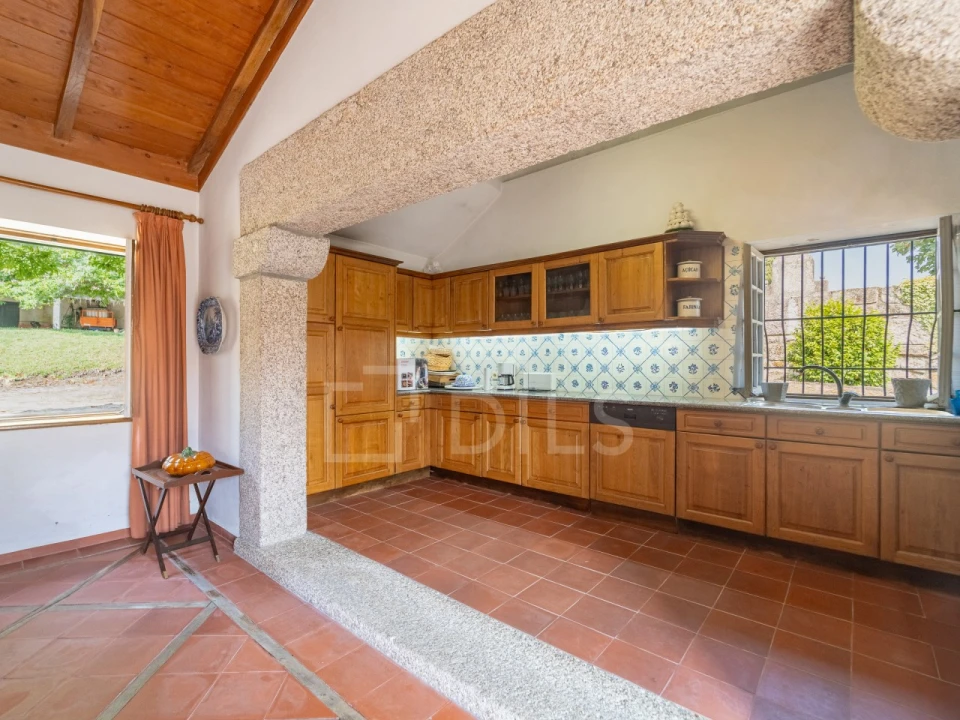 Quinta T6 para Venda em Livração Foto 25