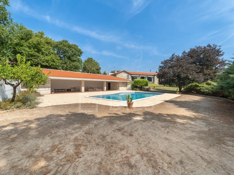 Quinta T6 para Venda em Livração Foto 32