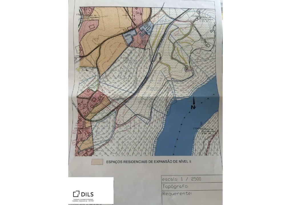 Quinta T6 para Venda em Livração Planta 2