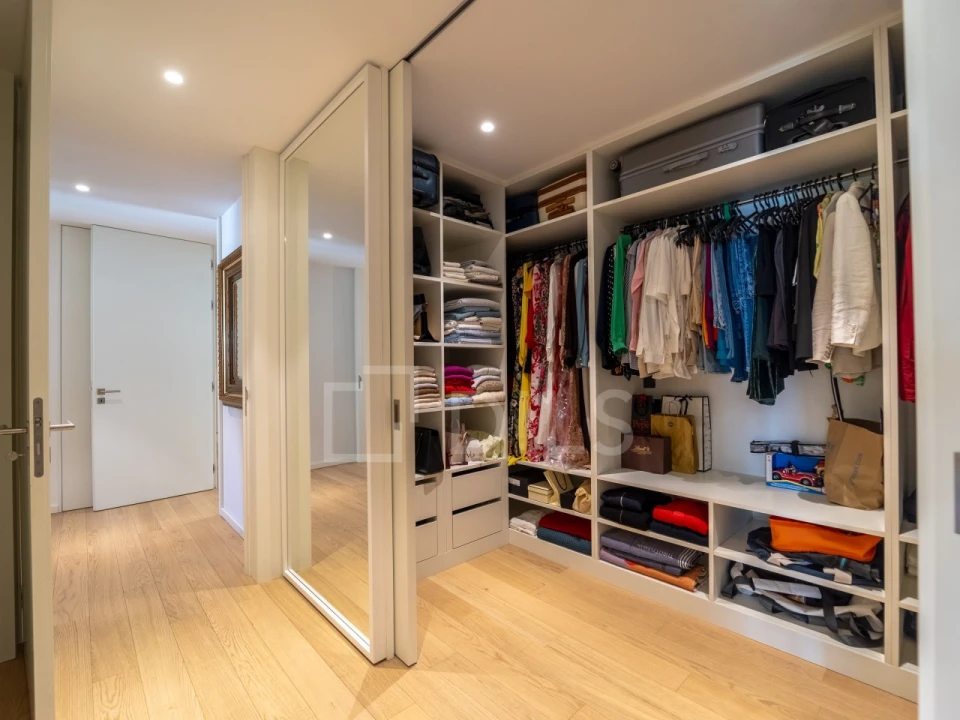 Apartamento T4 para Venda em Aldoar, Foz do Douro e Nevogilde Foto 6