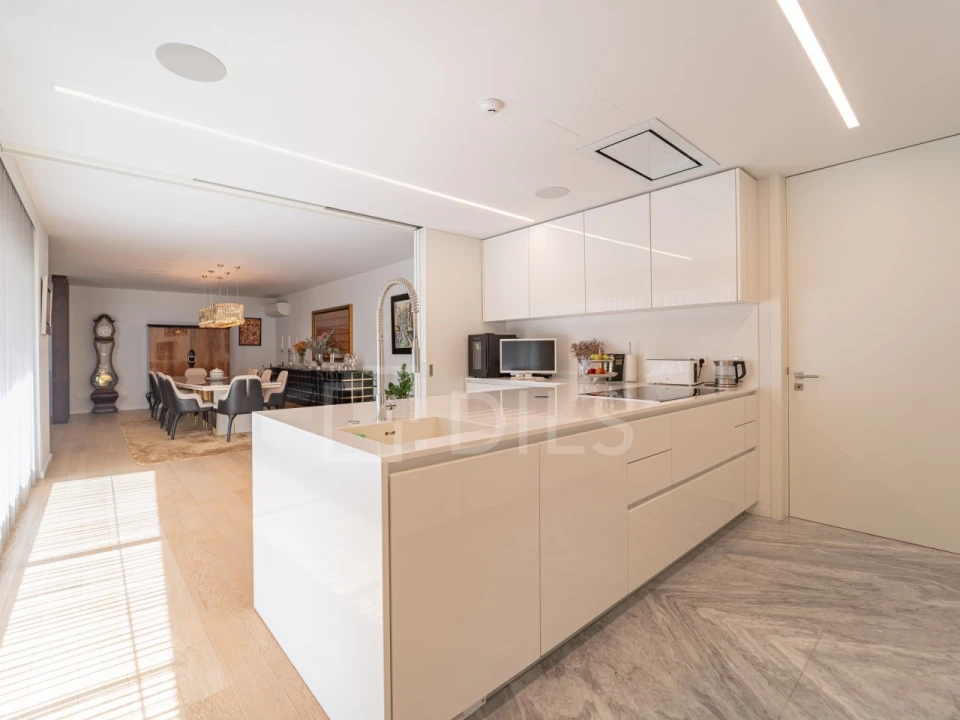 Apartamento T4 para Venda em Aldoar, Foz do Douro e Nevogilde Foto 11