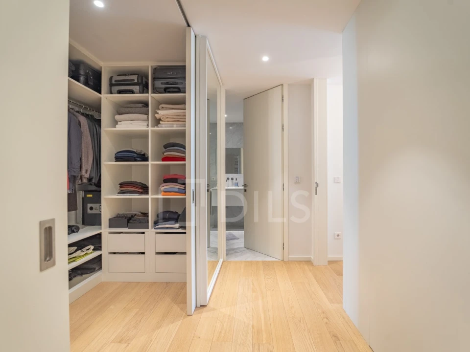 Apartamento T4 para Venda em Aldoar, Foz do Douro e Nevogilde Foto 37
