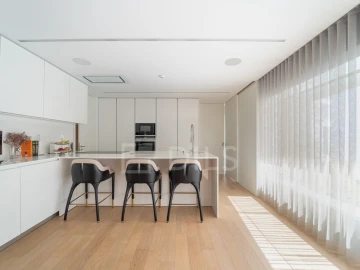 Apartamento T4 para Venda em Aldoar, Foz do Douro e Nevogilde