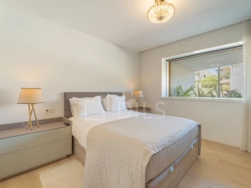 Apartamento T4 para Venda em Aldoar, Foz do Douro e Nevogilde