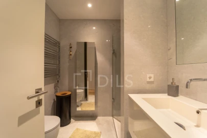 Apartamento T4 para Venda em Aldoar, Foz do Douro e Nevogilde