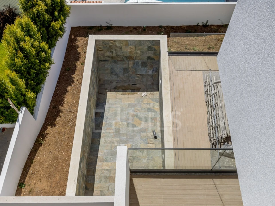 Moradia T5 para Venda em Alcabideche Foto 6