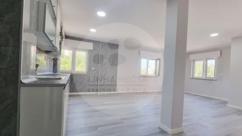 Apartamento T2 para Venda em Corroios