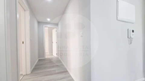 Apartamento T2 para Venda em Corroios