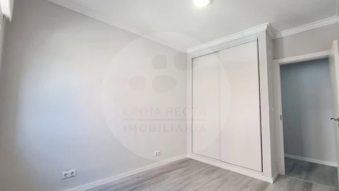 Apartamento T2 para Venda em Corroios