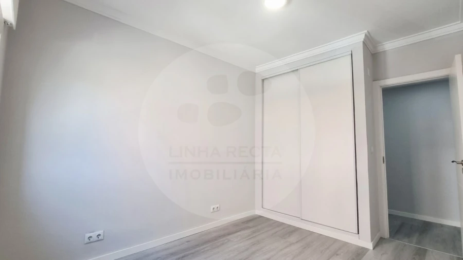 Apartamento T2 para Venda em Corroios Foto 13