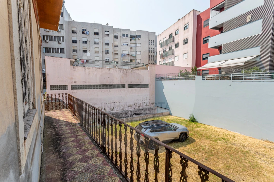 Prédio para Venda em União das Freguesias de Setúbal Foto 57
