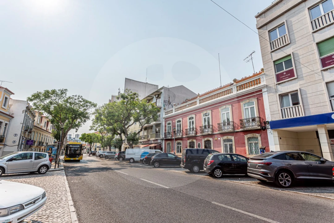 Prédio para Venda em União das Freguesias de Setúbal Foto 105