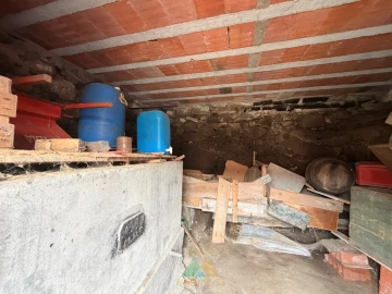 Moradia T2 para Venda em Rio de Moinhos