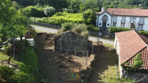 Moradia T2 para Venda em Eiras e Mei