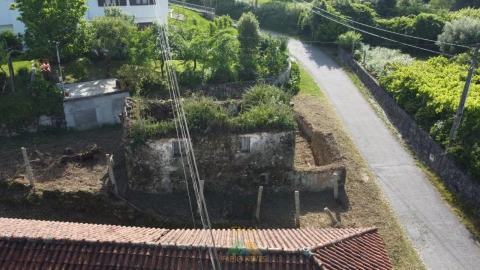 Moradia T2 para Venda em Eiras e Mei
