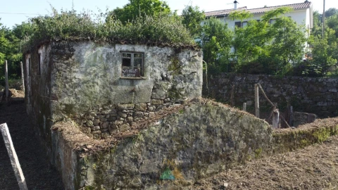 Moradia T2 para Venda em Eiras e Mei