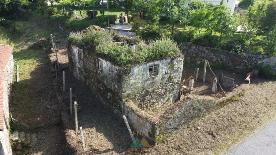 Moradia T2 para Venda em Eiras e Mei