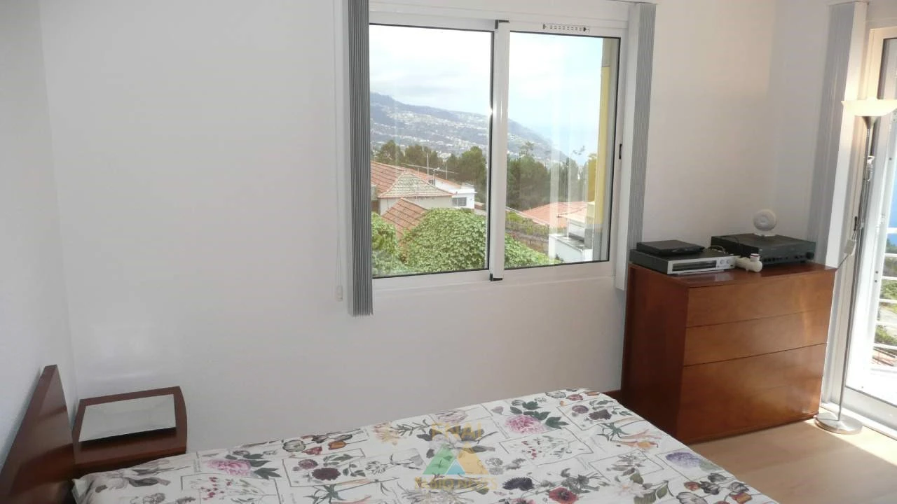 Moradia T3 para Venda em Prazeres Foto 7