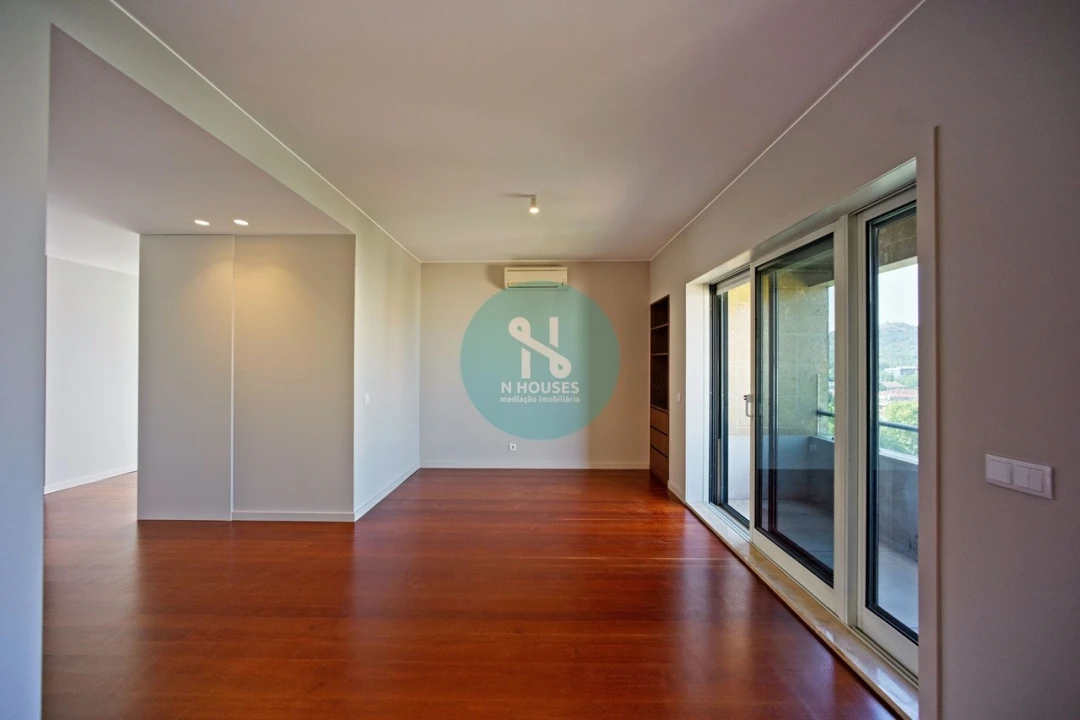 Apartamento T4 para Venda em São Vitor (Braga) Foto 7