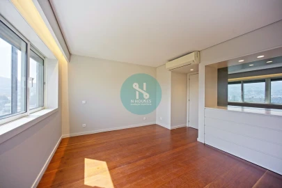 Apartamento T4 para Venda em São Vitor (Braga)