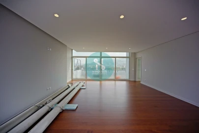 Apartamento T4 para Venda em São Vitor (Braga)