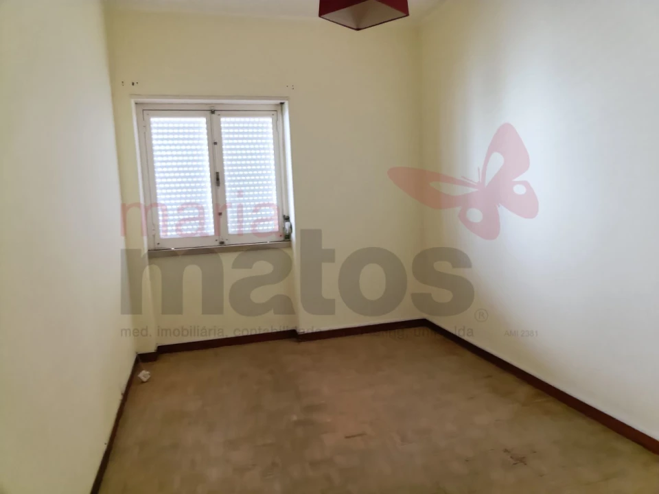 Prédio para Venda em Peniche Foto 13