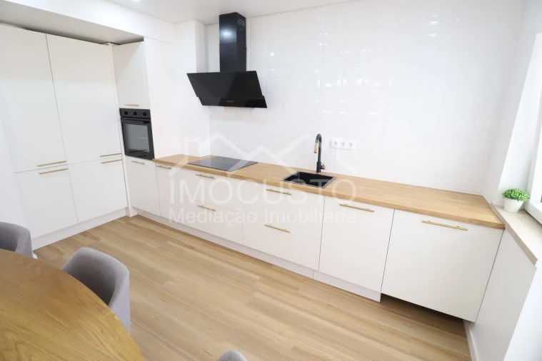 Apartamento T3 para Venda em Vila Real de Santo Antonio Foto 4