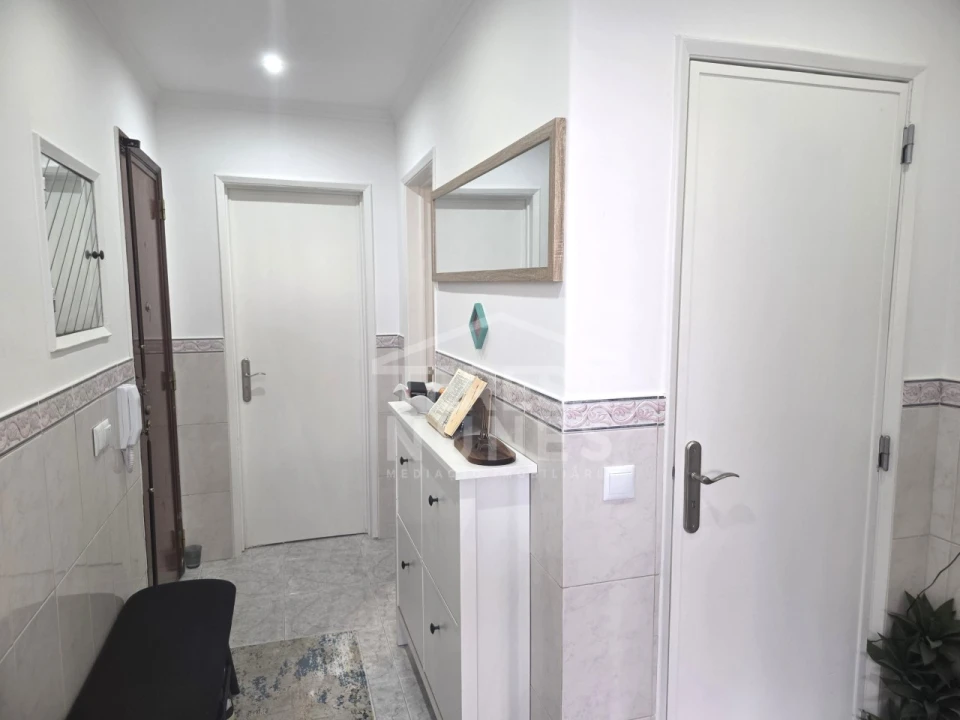 Apartamento T2 para Venda em Baixa da Banheira e Vale da Amoreira Foto 8