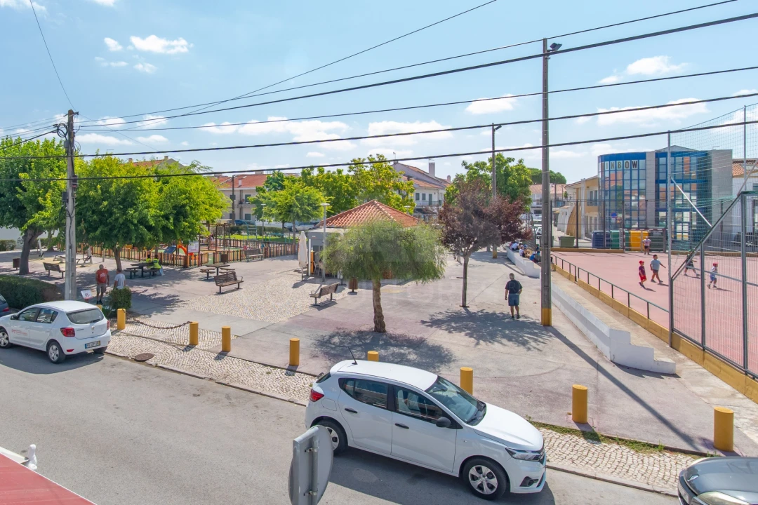 Moradia T4 para Venda em Samora Correia Foto 4