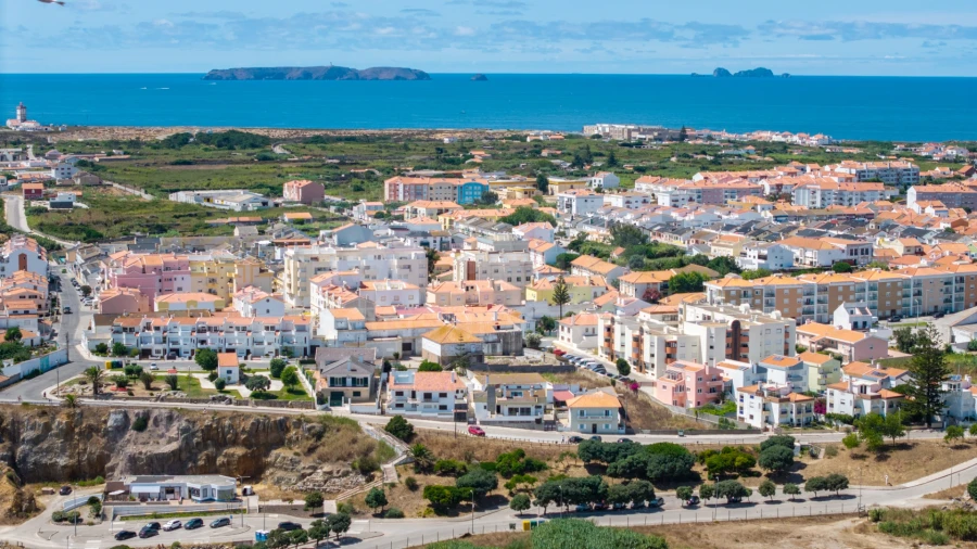 Moradia T14 para Venda em Peniche Foto 2