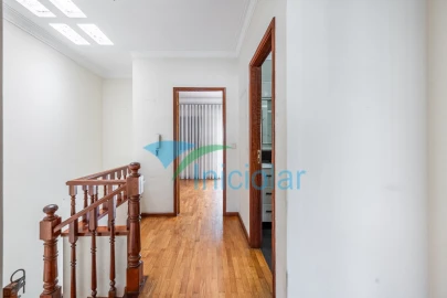 Moradia T3 para Venda em Milheiros