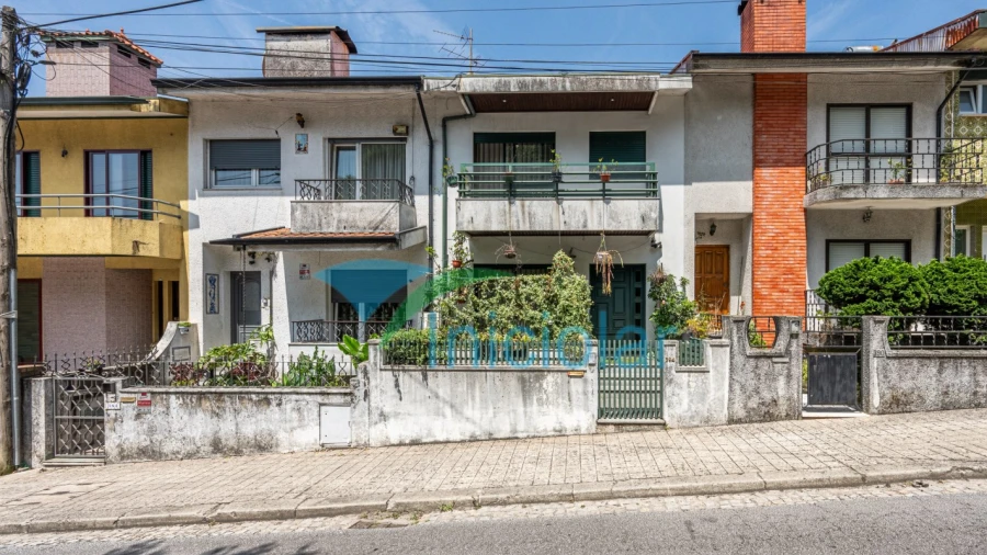 Moradia T3 para Venda em Milheiros