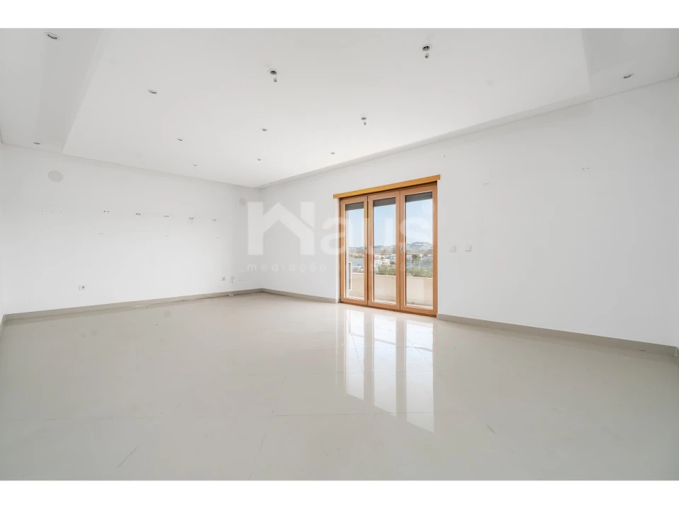 Apartamento T4 para Venda em Pinhal Novo Foto 2
