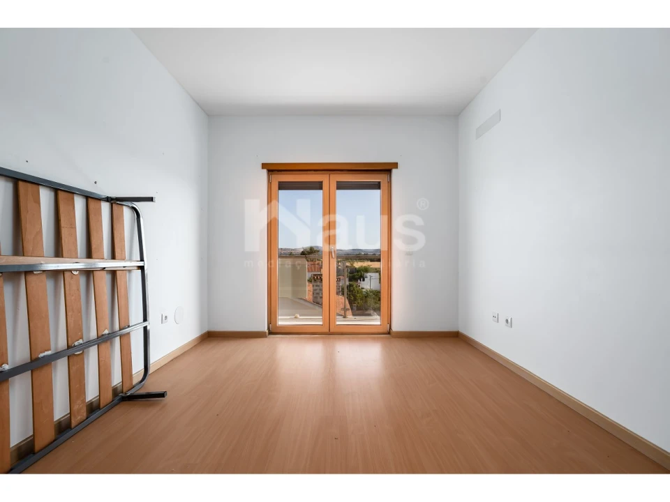 Apartamento T4 para Venda em Pinhal Novo Foto 9