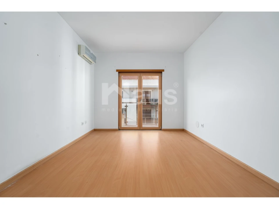 Apartamento T4 para Venda em Pinhal Novo Foto 14