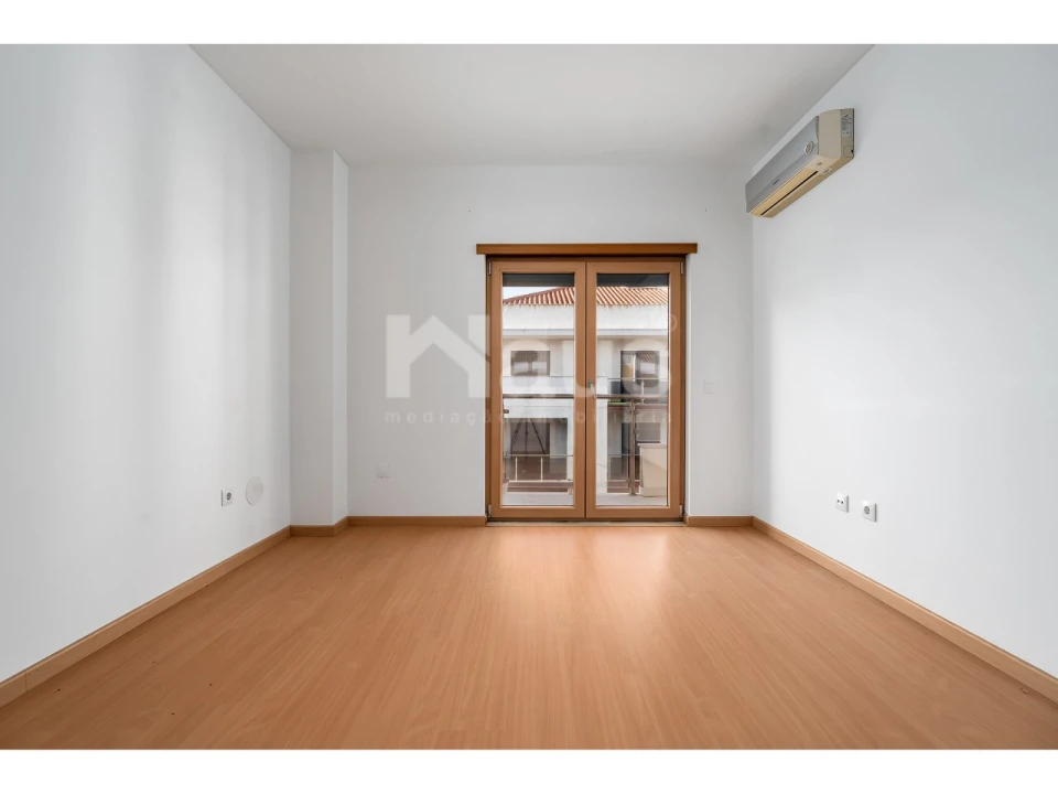 Apartamento T4 para Venda em Pinhal Novo Foto 18
