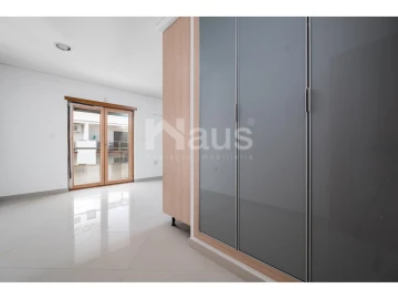 Apartamento T4 para Venda em Pinhal Novo