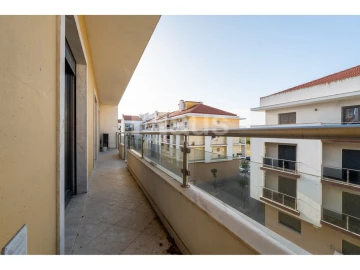 Apartamento T4 para Venda em Pinhal Novo