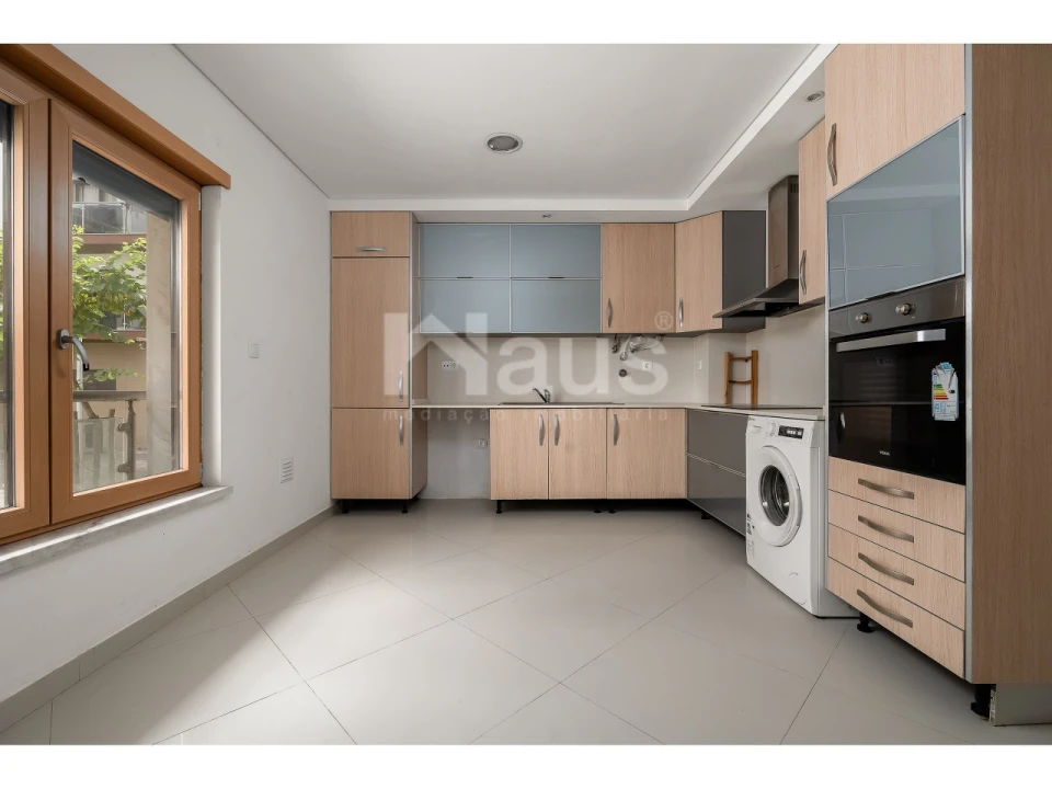 Apartamento T4 para Venda em Pinhal Novo Foto 1