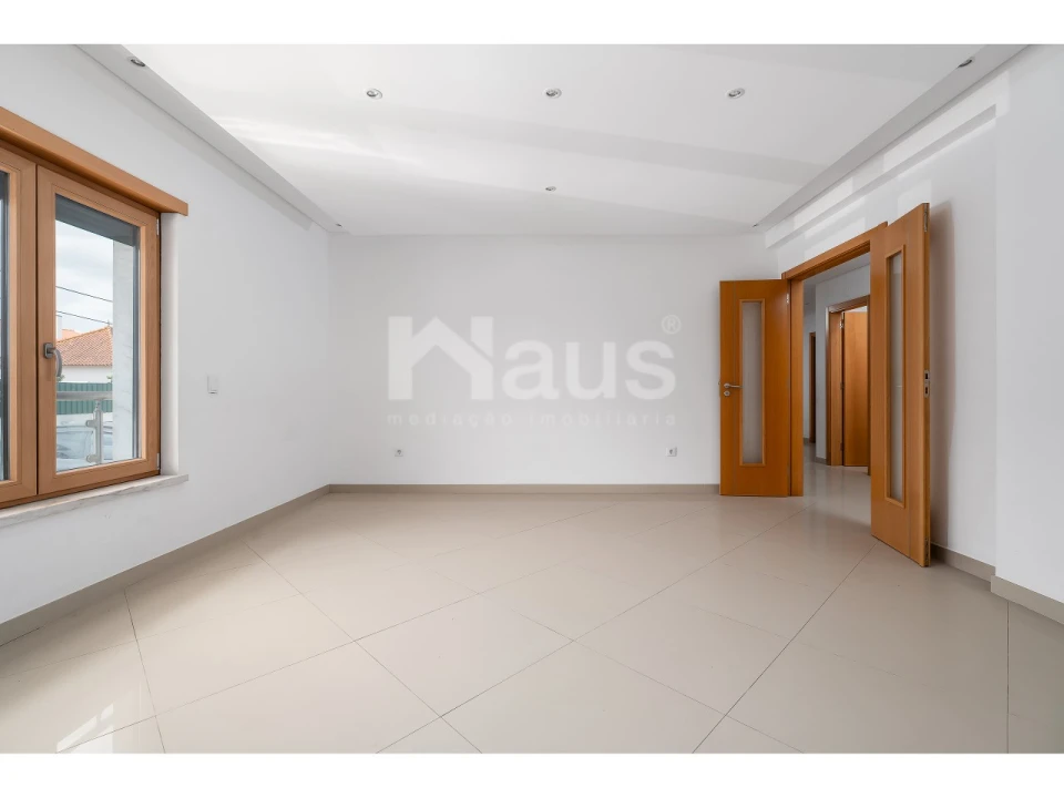 Apartamento T4 para Venda em Pinhal Novo Foto 8