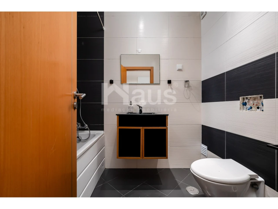 Apartamento T4 para Venda em Pinhal Novo Foto 16