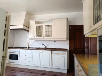 Apartamento T3 para Venda em Marvila, Ribeira Santarém, São Salvador, São Nicolau