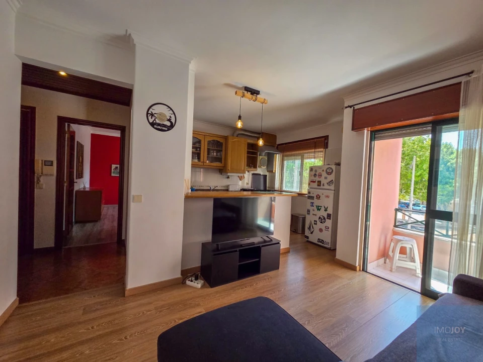 Apartamento T1 para Arrendamento em São Domingos de Rana Foto 1
