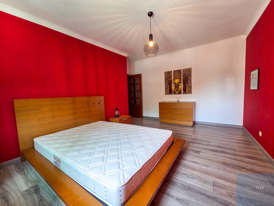 Apartamento T1 para Arrendamento em São Domingos de Rana Foto 9