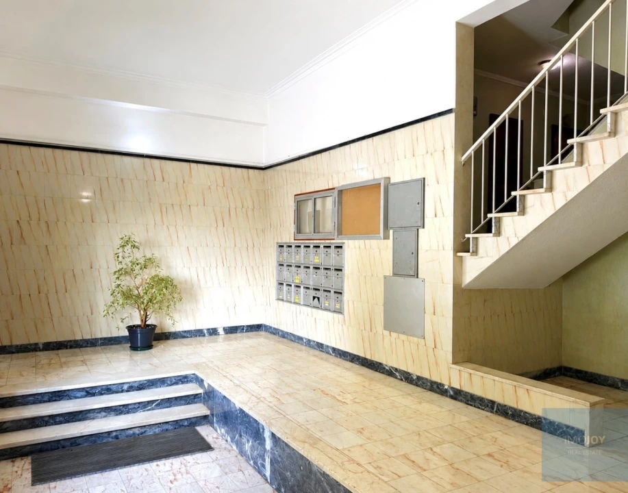 Apartamento T3 para Venda em Algueirão-Mem Martins Foto 17