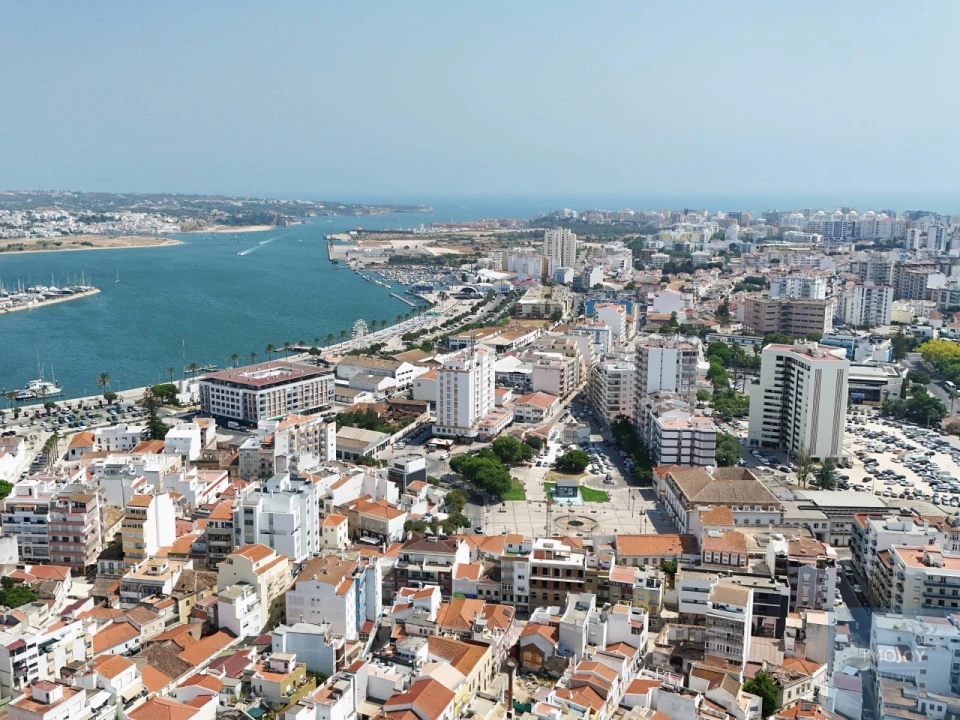 Apartamento T2 para Venda em Portimão Foto 24