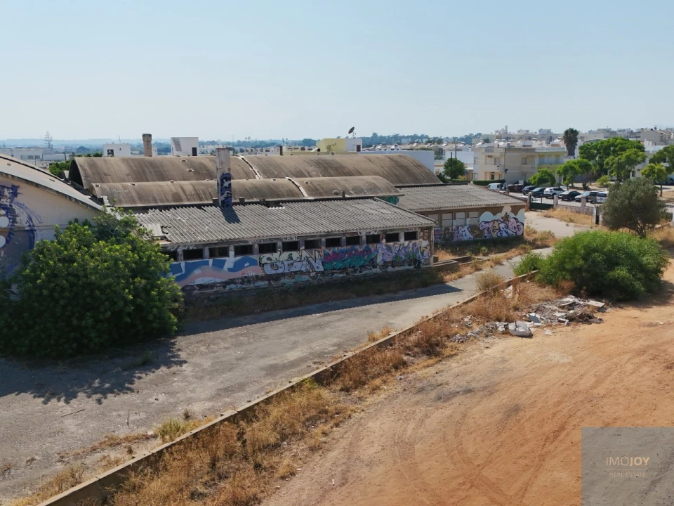 Terreno para Venda em Quelfes Foto 3