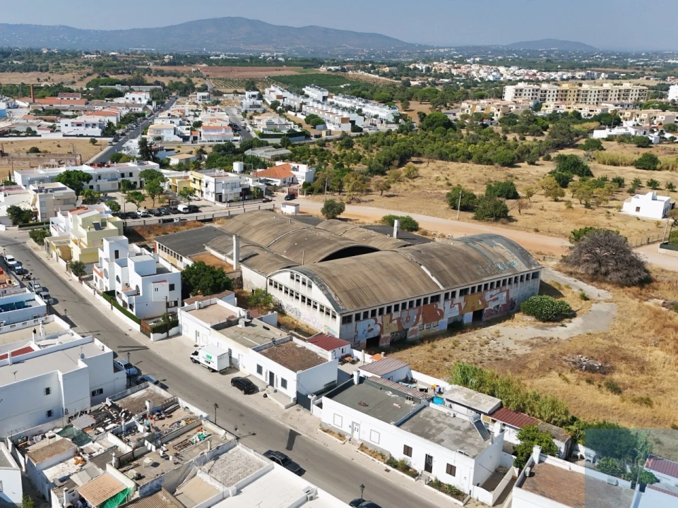 Terreno para Venda em Quelfes Foto 4